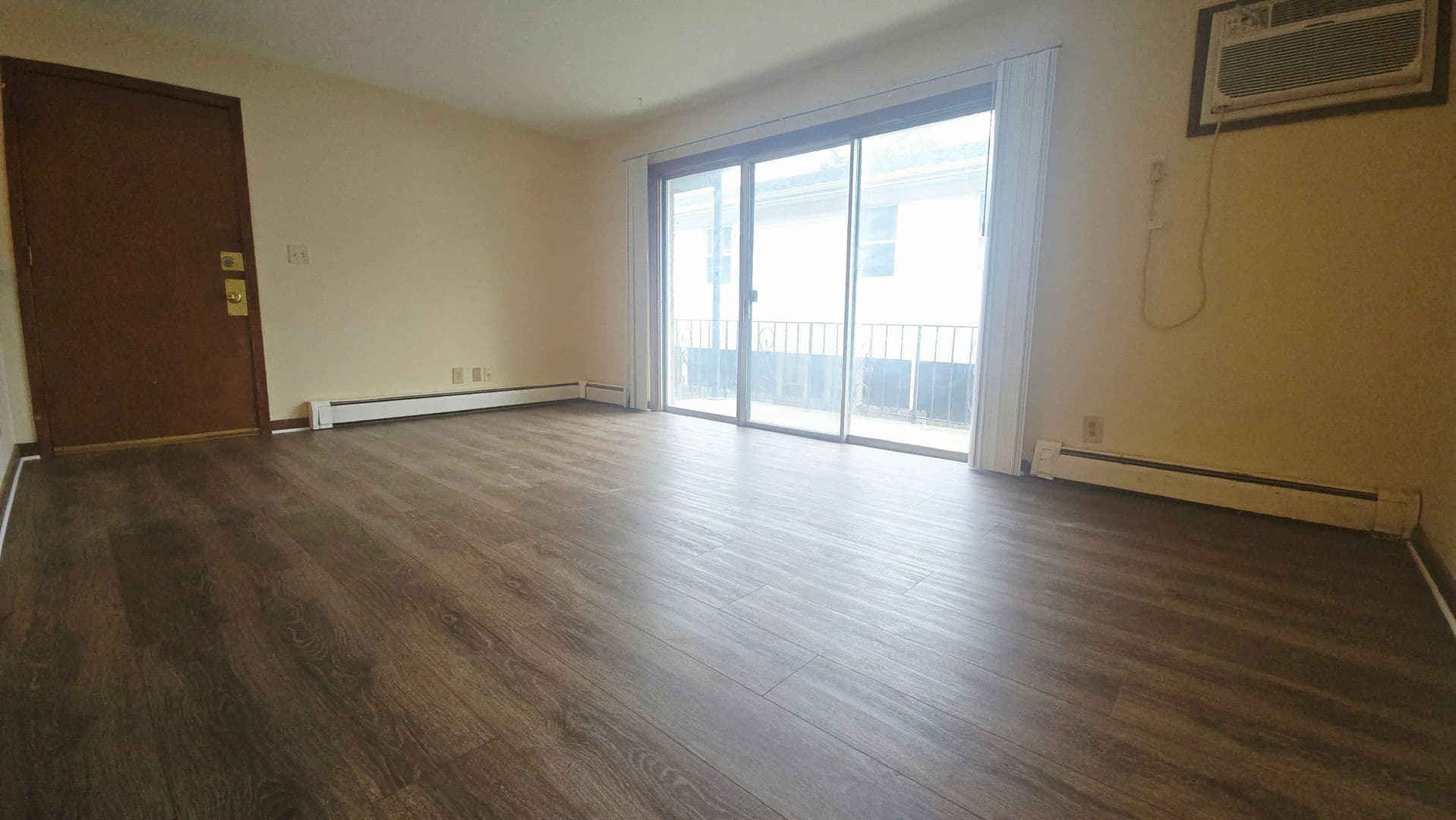 Rockford Apartment: 3432-36 Harrison Ave