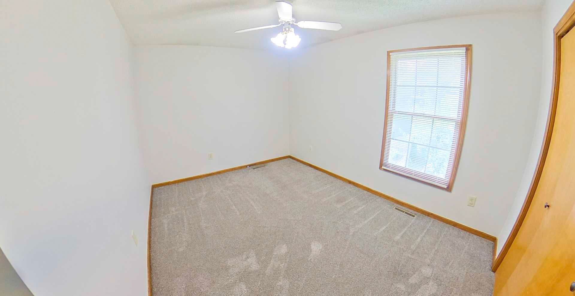 Manhattan House: 2507 Candlewood Dr