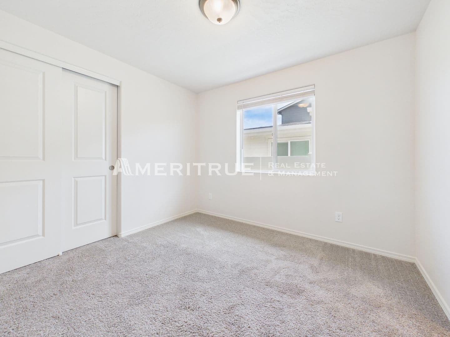 Kennewick House: 3668 S Penn St