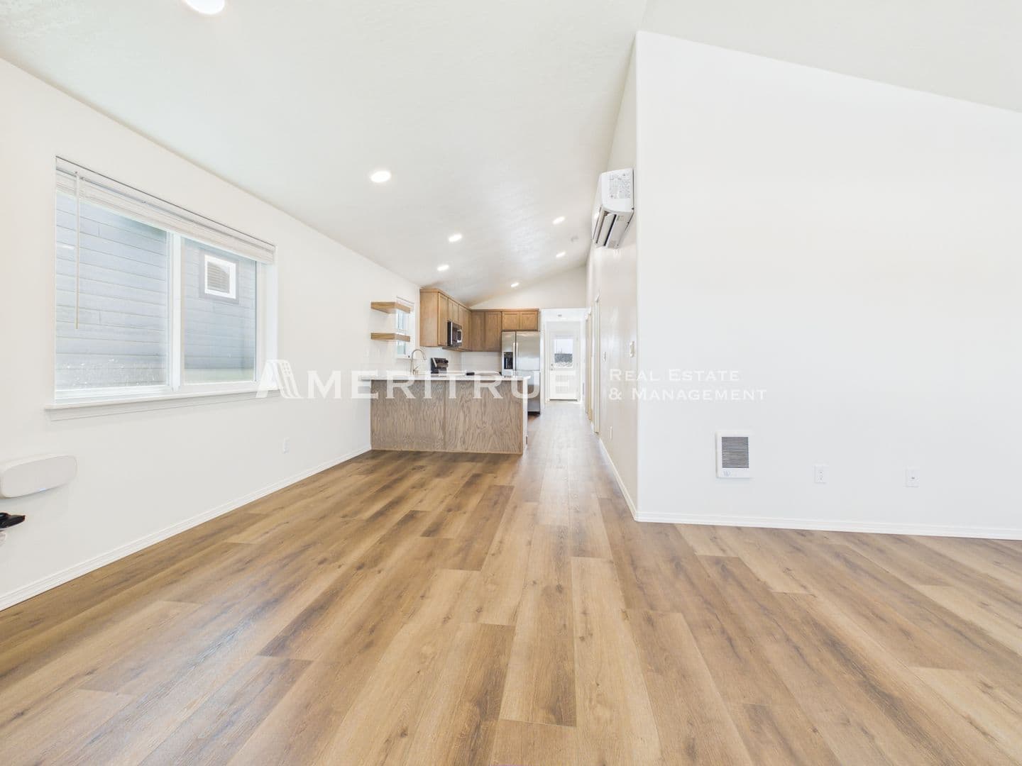 Kennewick House: 3687 S Penn Pl