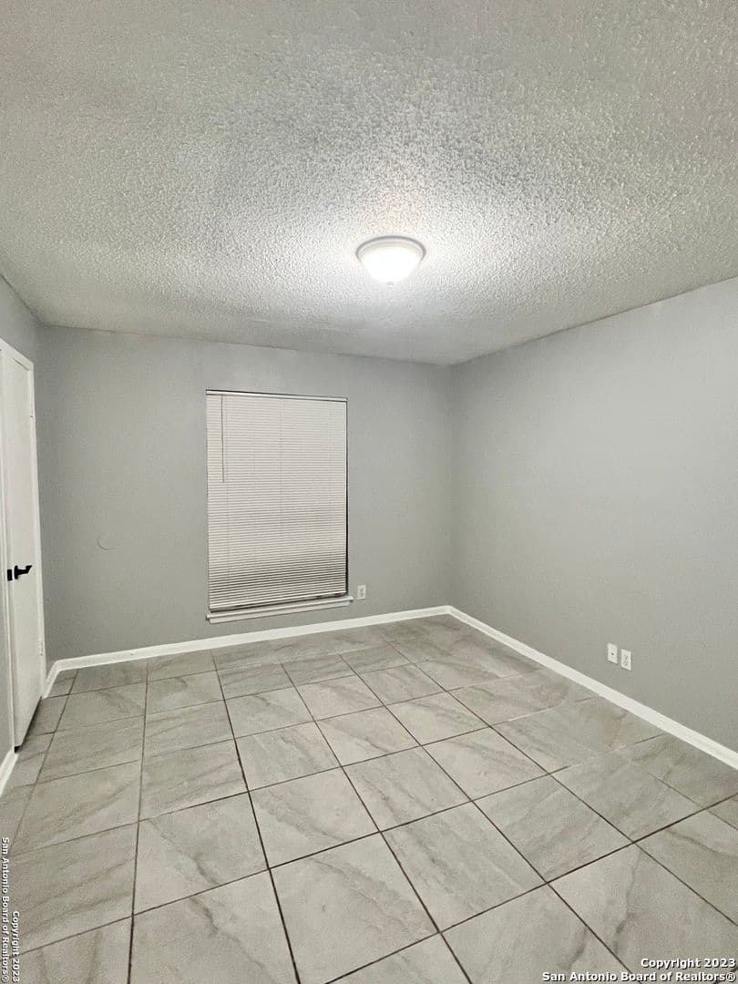 San Antonio Condo: 6611 Southpoint Apt 108A