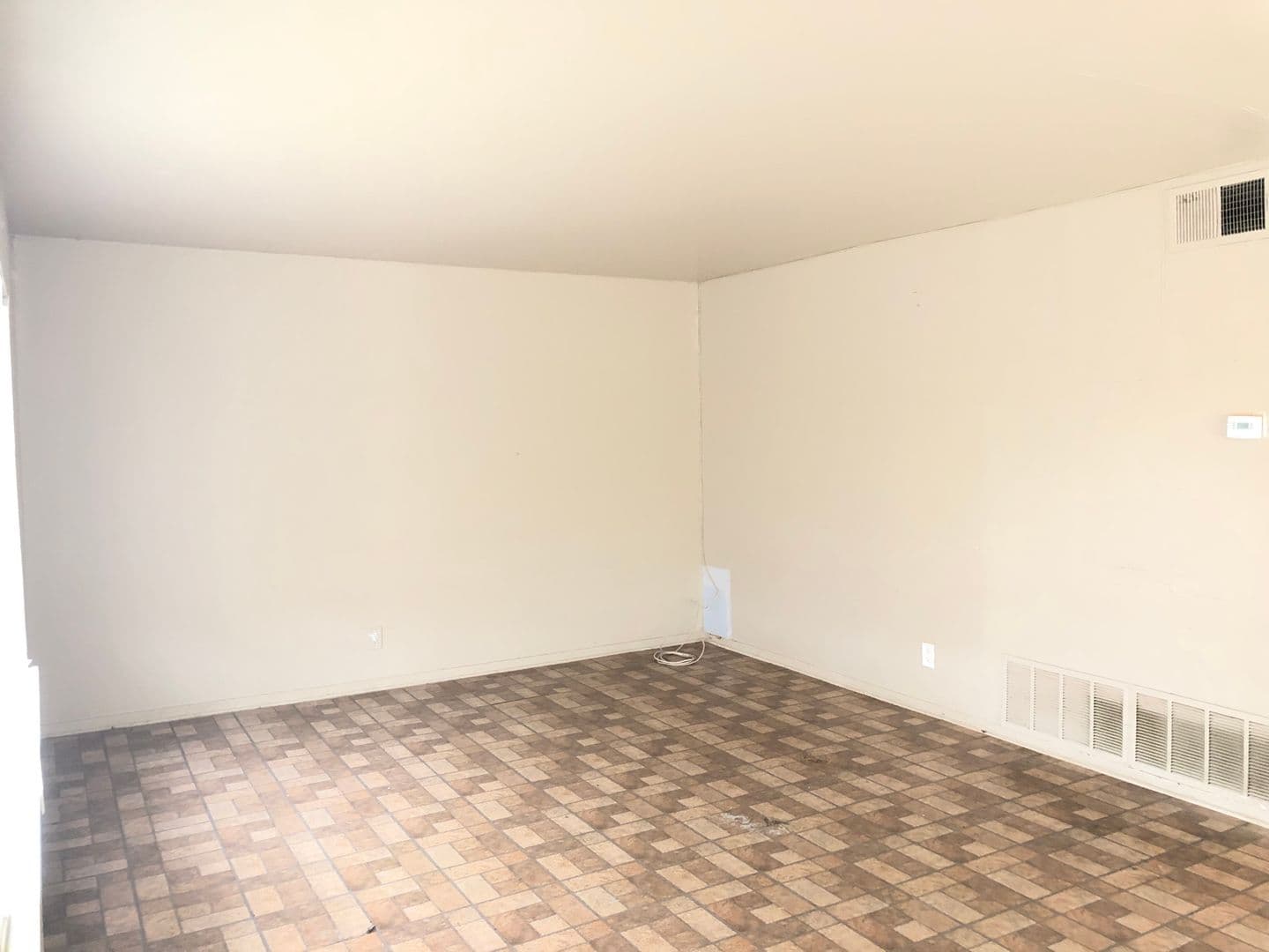 San Antonio House: 308 Babcock Rd