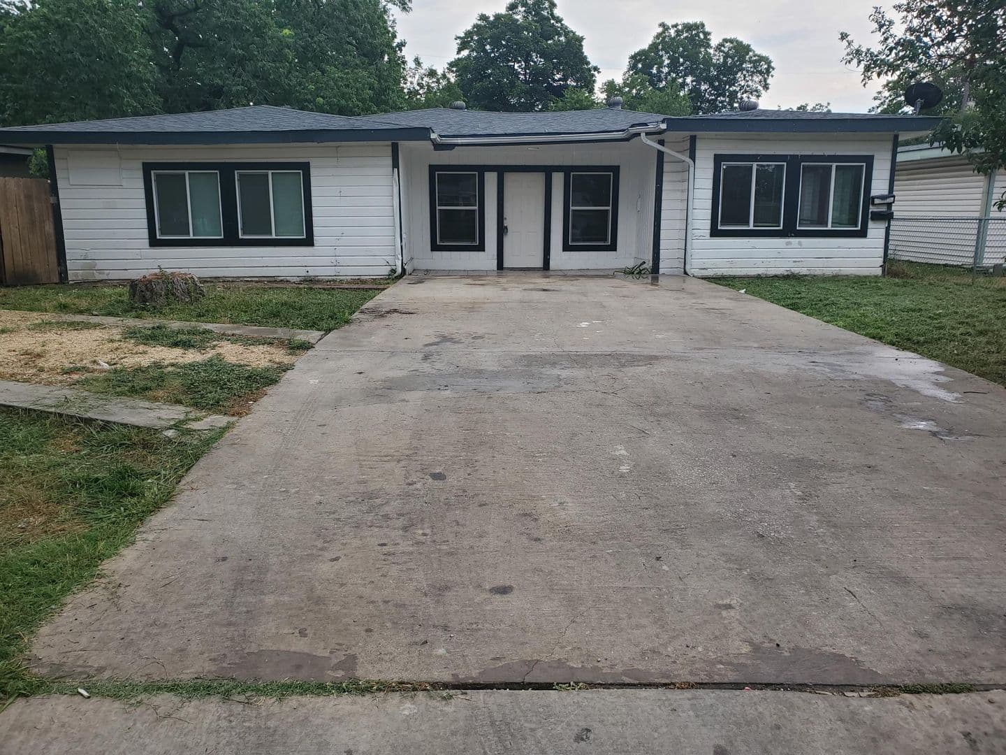 San Antonio Apartment: 862 Clower #2