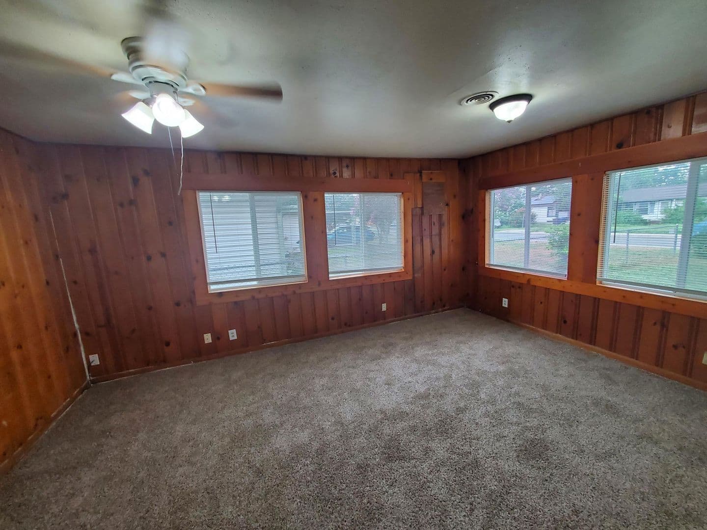 San Antonio Apartment: 862 Clower #2