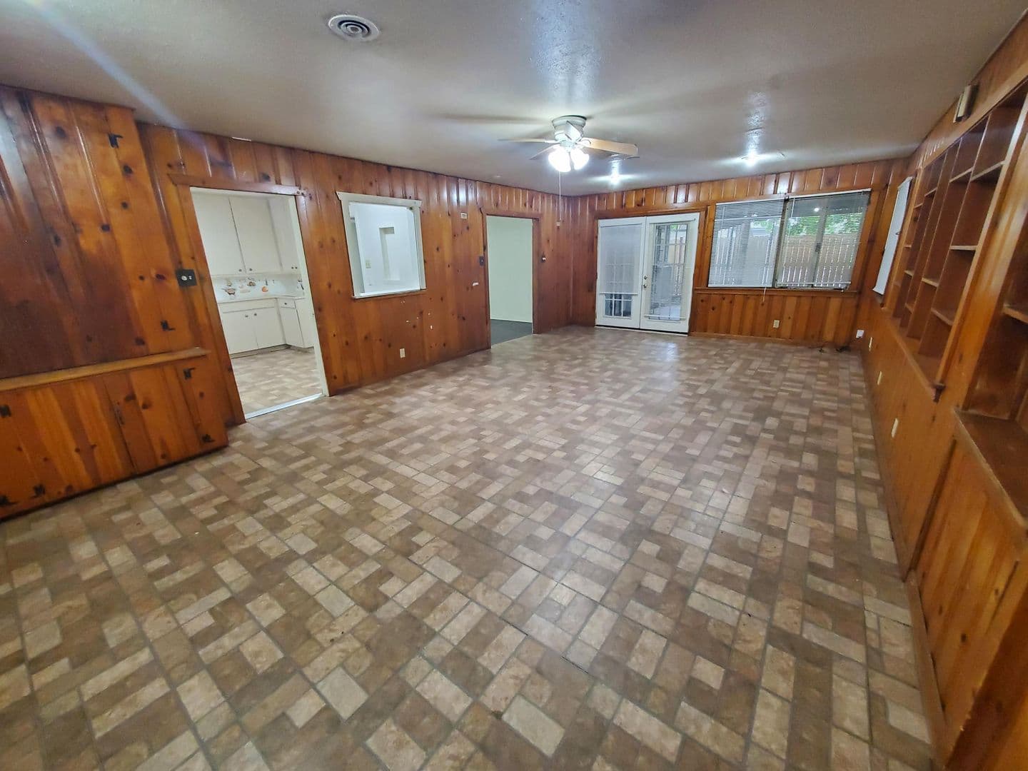San Antonio Apartment: 862 Clower #2