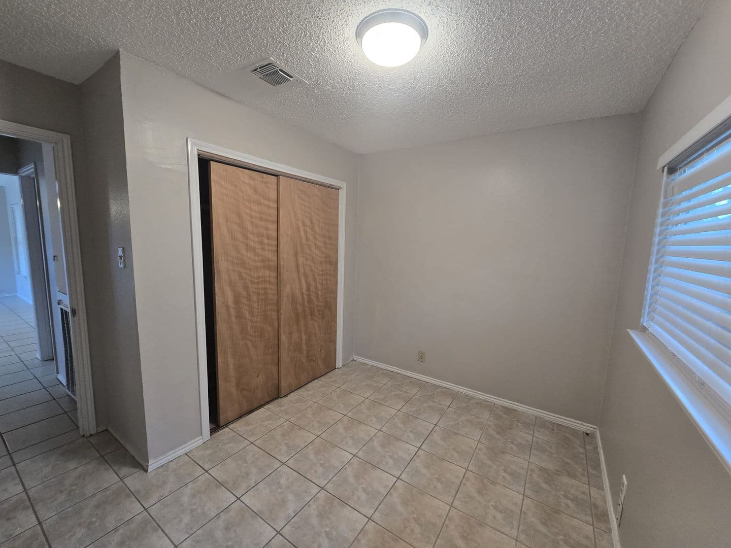 San Antonio House: 8703 Ridge Moon Dr