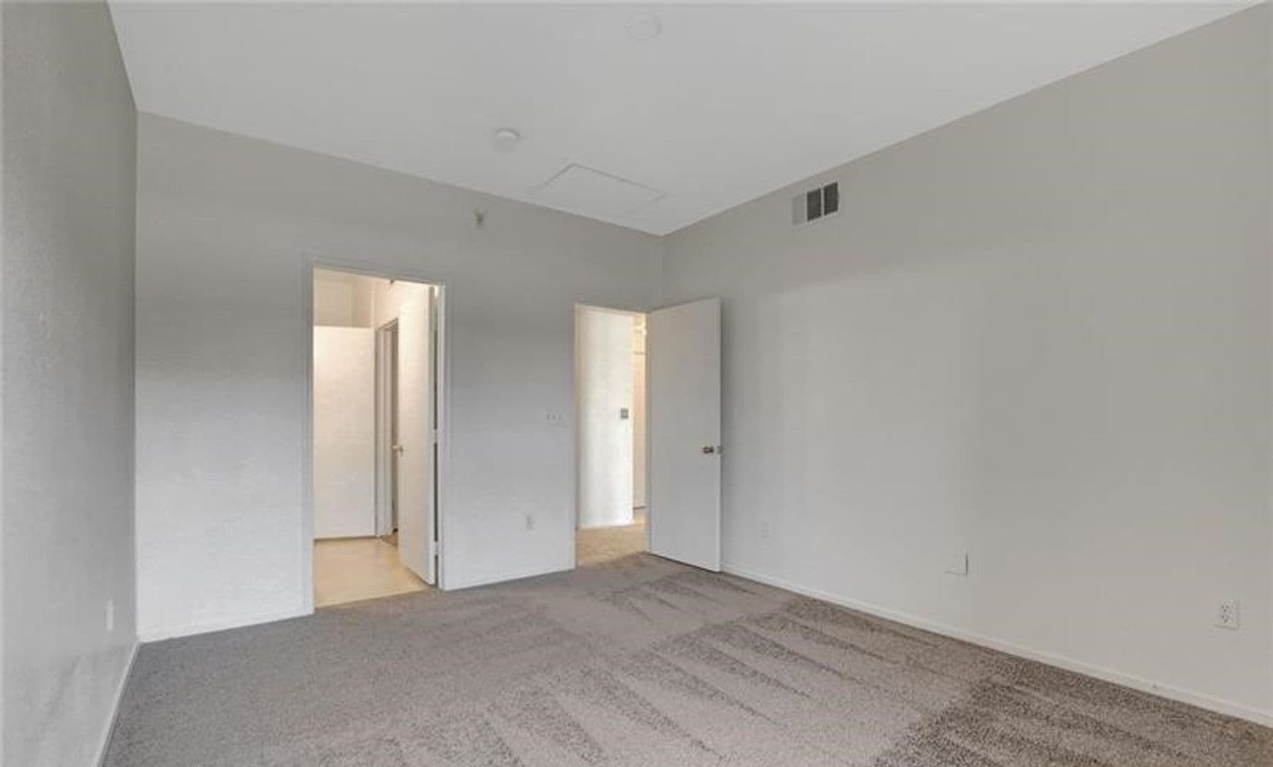 Las Vegas House: 8250 Grand Canyon Dr #2113