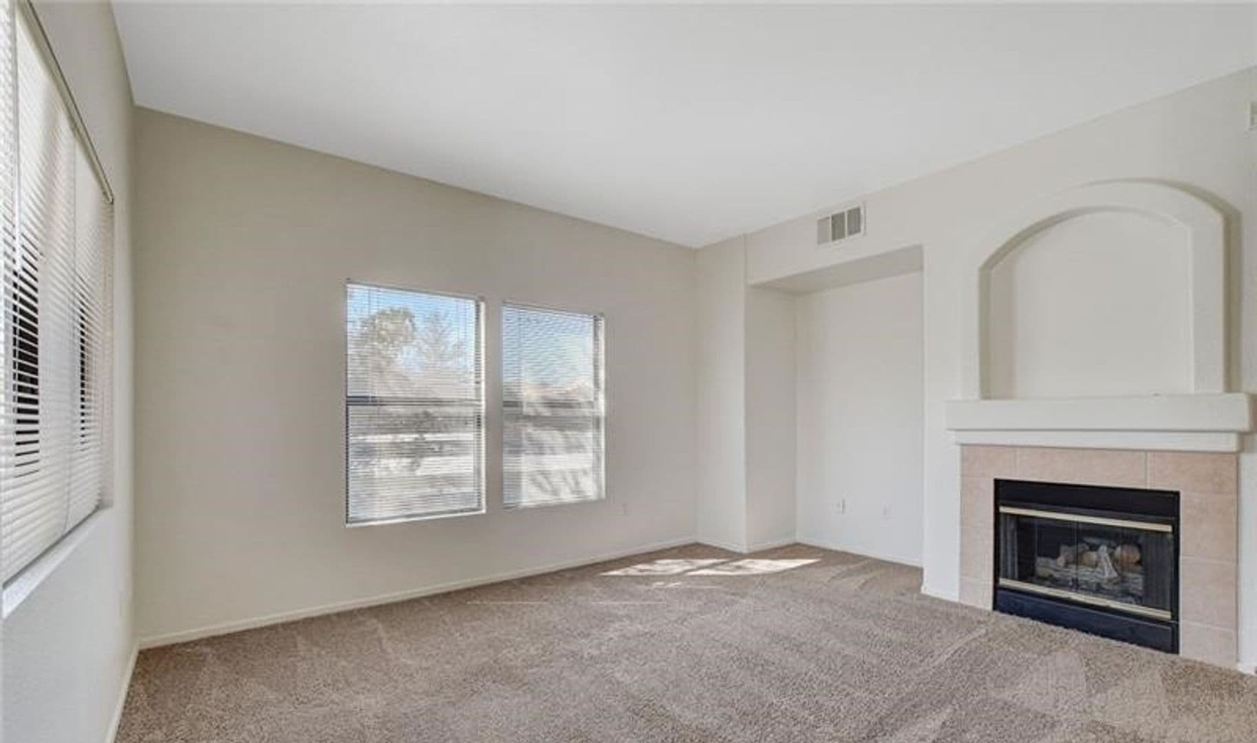 Las Vegas House: 8250 Grand Canyon Dr #2113