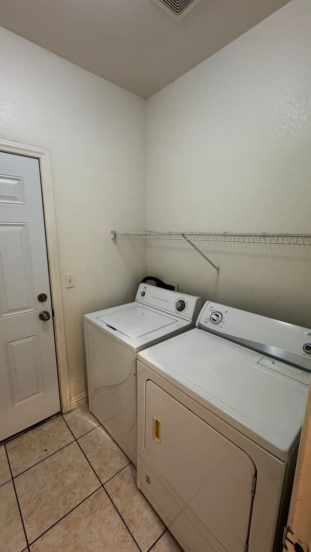 Las Vegas House: 9549 Birch Basin