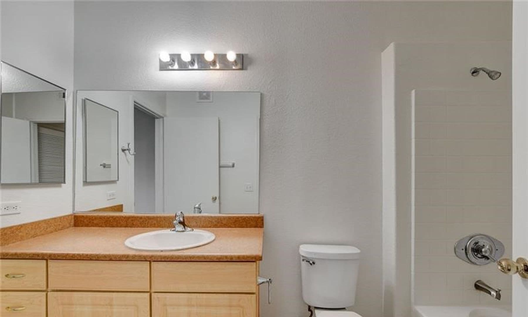 Las Vegas House: 8250 Grand Canyon Dr #2113