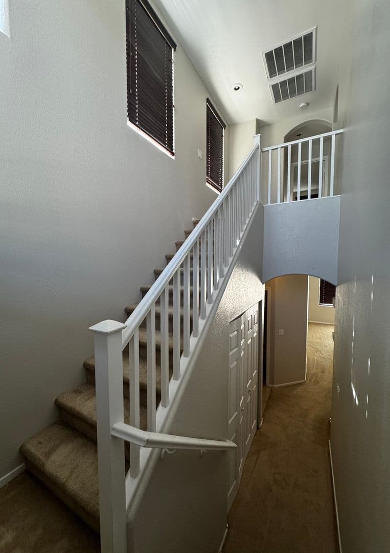 Henderson House: 10923 Scotch Rose st