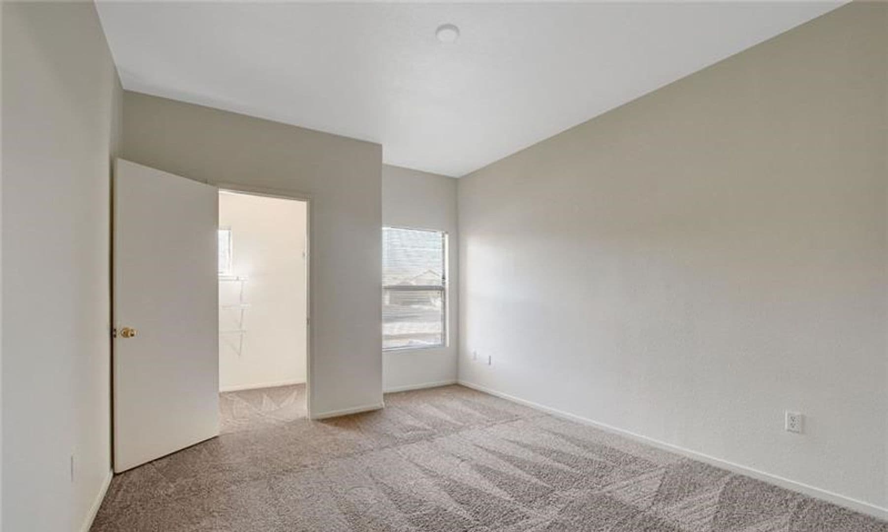 Las Vegas House: 8250 Grand Canyon Dr #2113