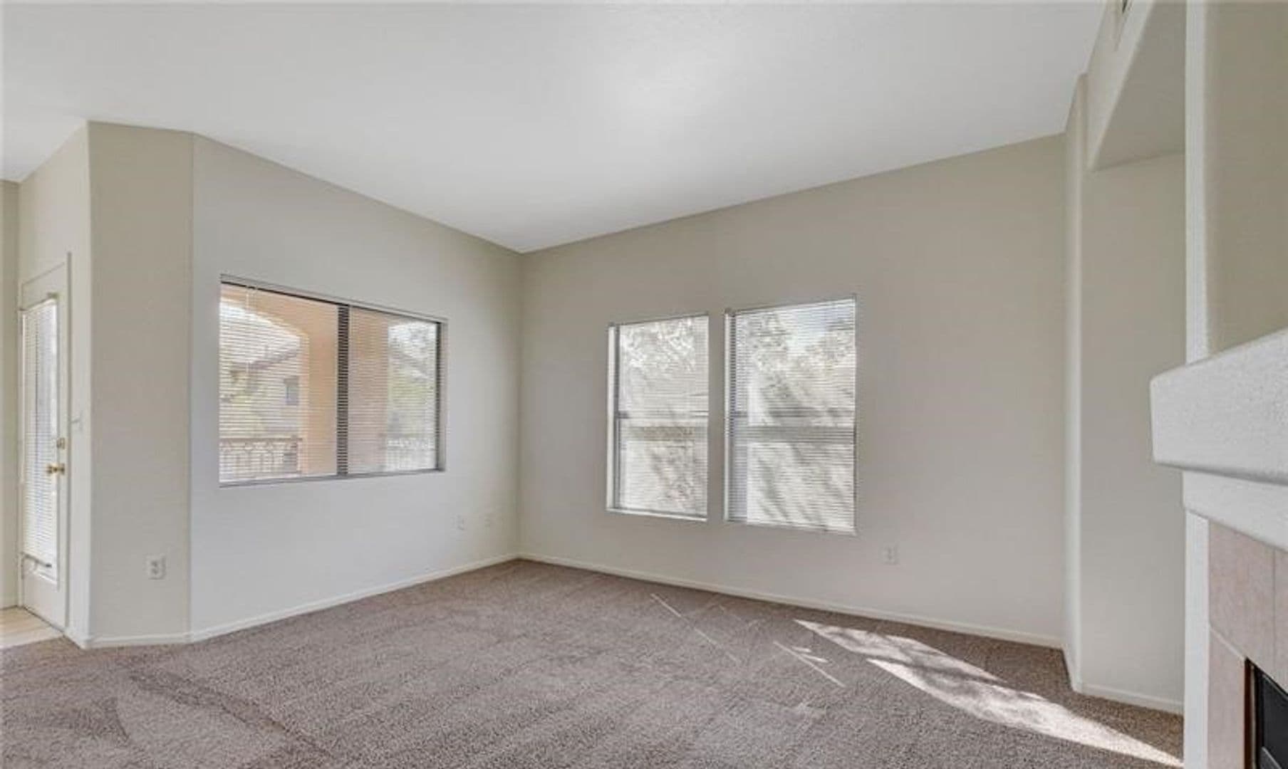 Las Vegas House: 8250 Grand Canyon Dr #2113