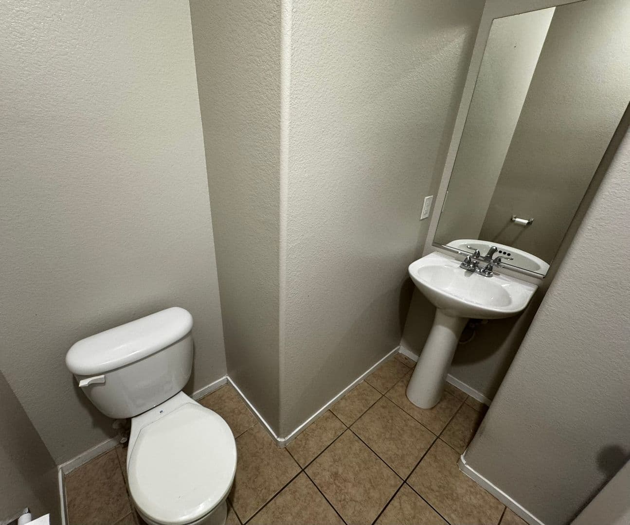 Henderson House: 10923 Scotch Rose st