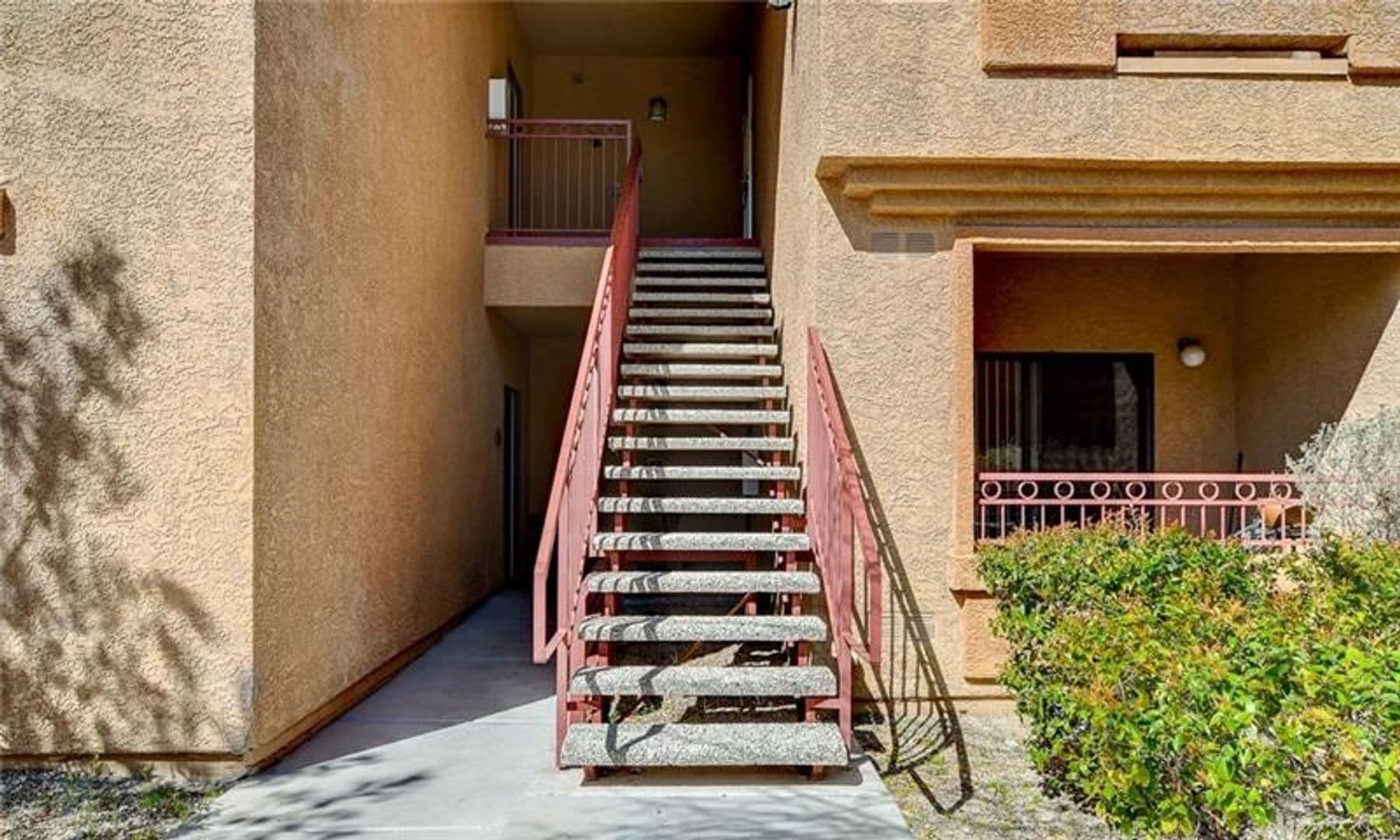 Las Vegas House: 8250 Grand Canyon Dr #2113