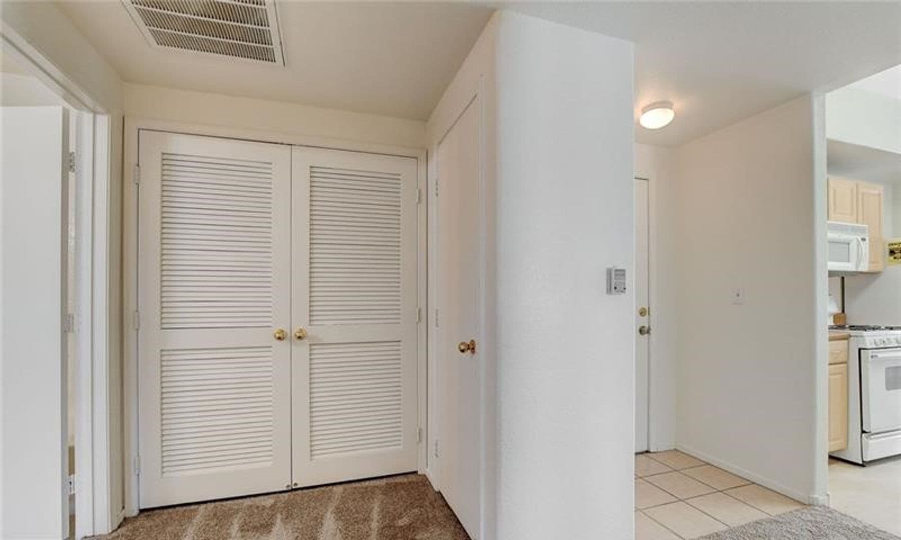 Las Vegas House: 8250 Grand Canyon Dr #2113