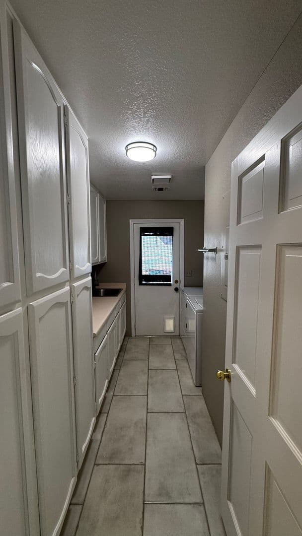 Las Vegas House: 2921 Channel Rock
