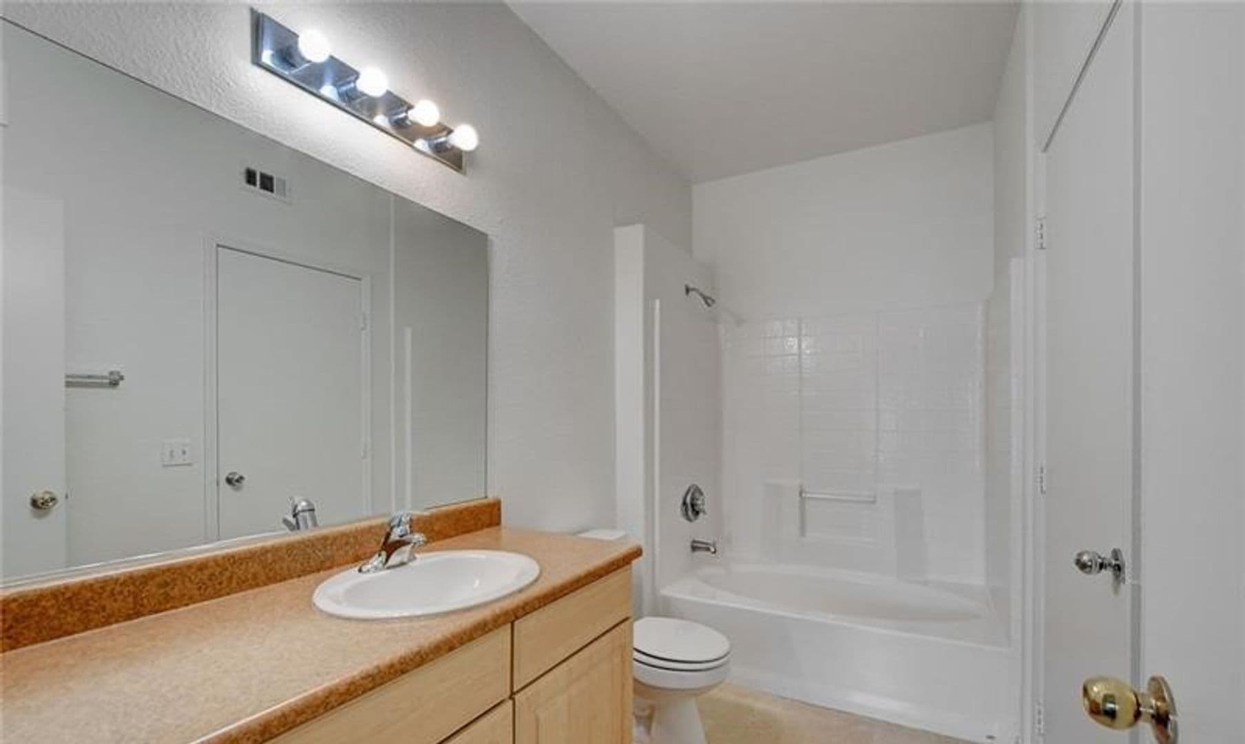 Las Vegas House: 8250 Grand Canyon Dr #2113