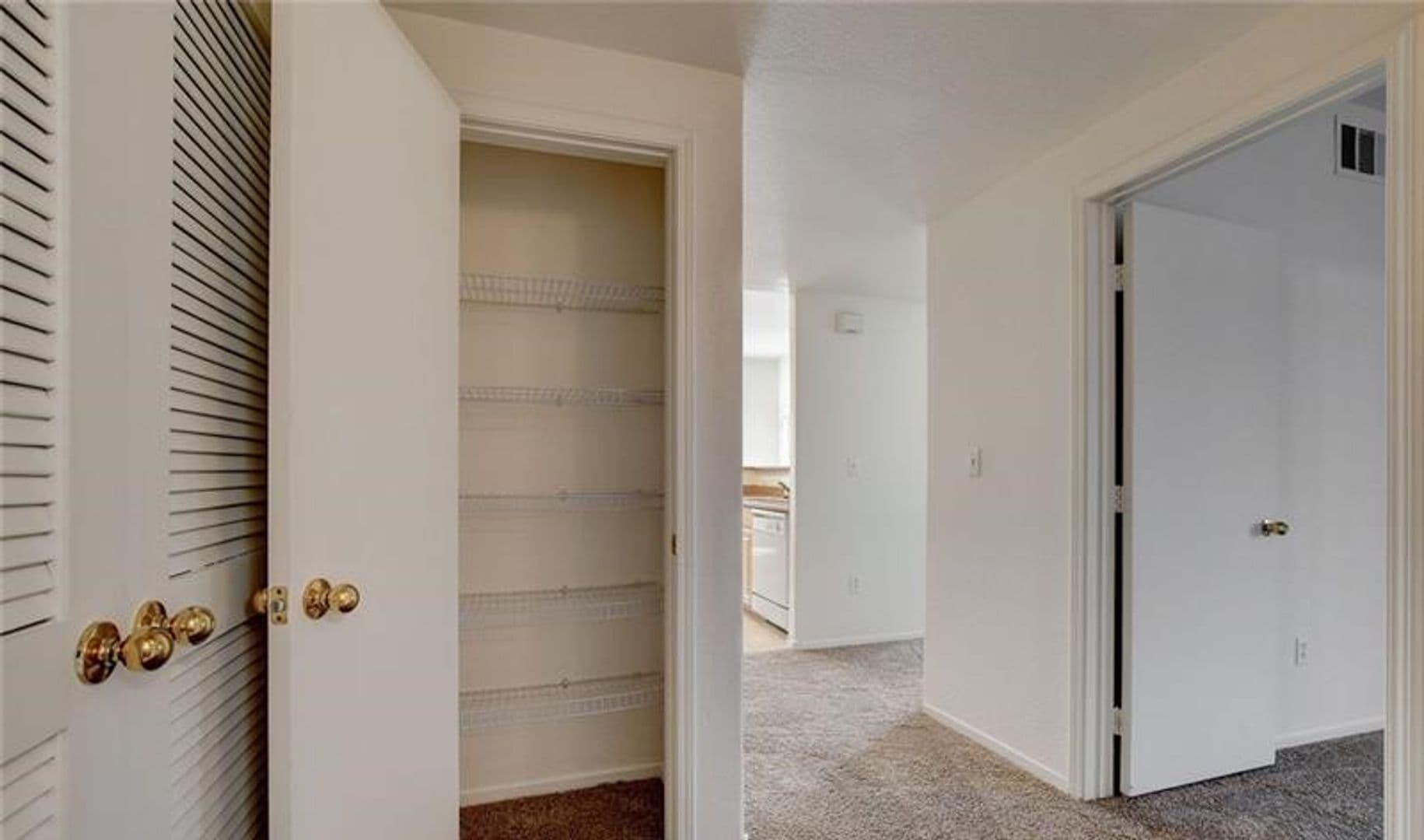 Las Vegas House: 8250 Grand Canyon Dr #2113