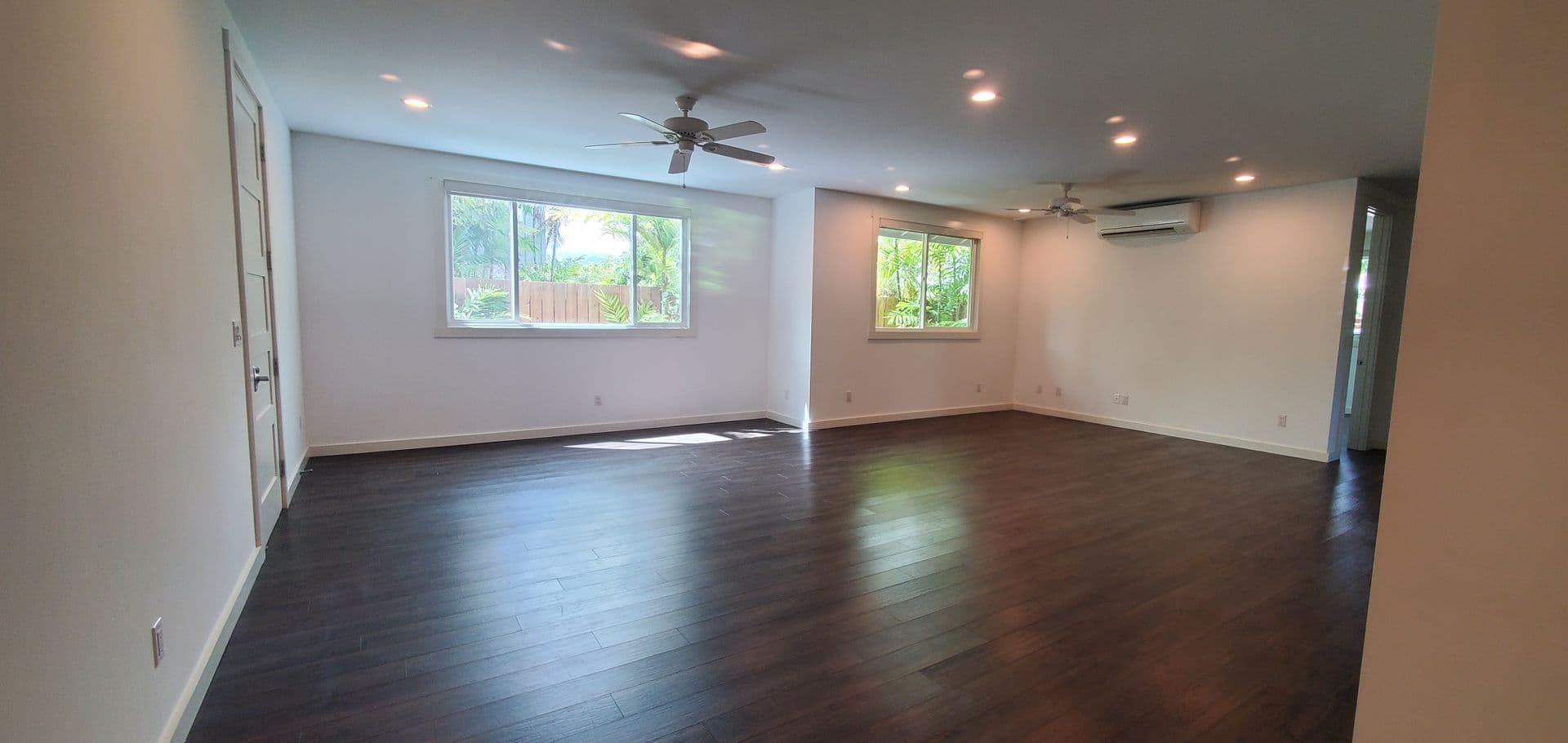 Kailua House: 135 Maluniu Ave, Downstairs