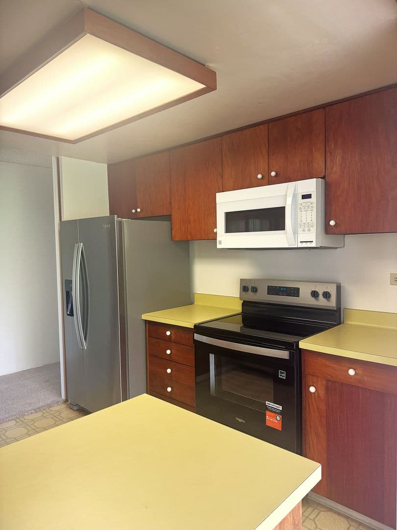 Honolulu Condo: 250 Kawaihae Street, #6E