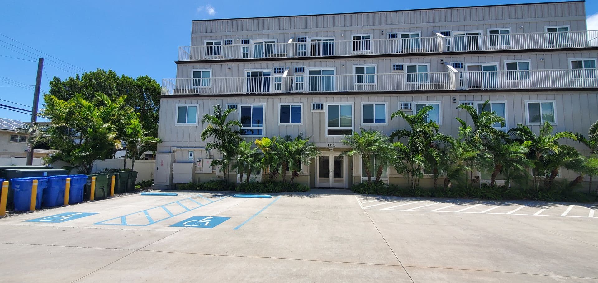 Kailua Condo: 101 Maluniu Ave, #205