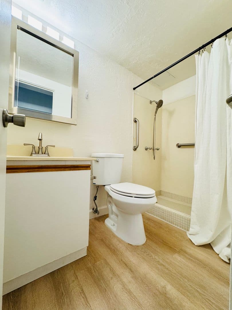 Honolulu Condo: 2120 Fern Street, #102