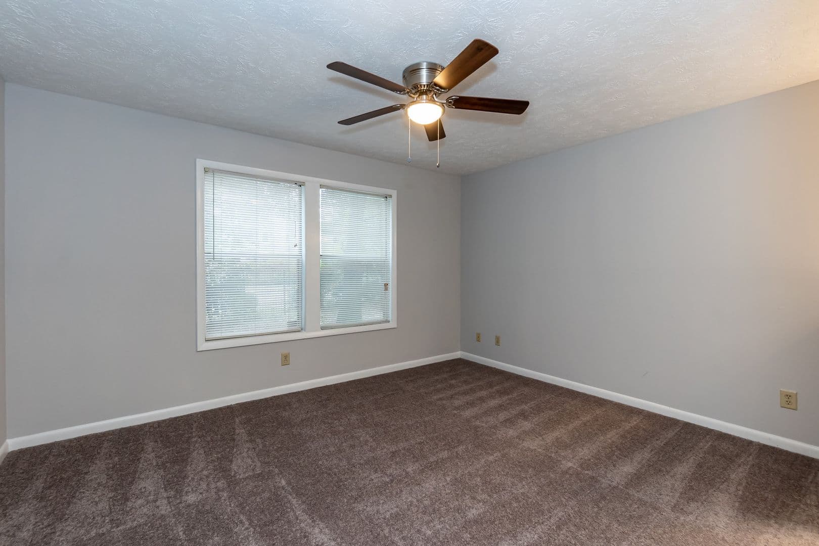 Fayetteville House: 6809 Willowbrook Dr Apt 2