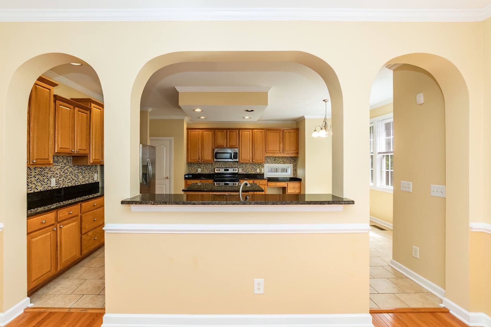 Durham House: 1006 Goldenview Ct