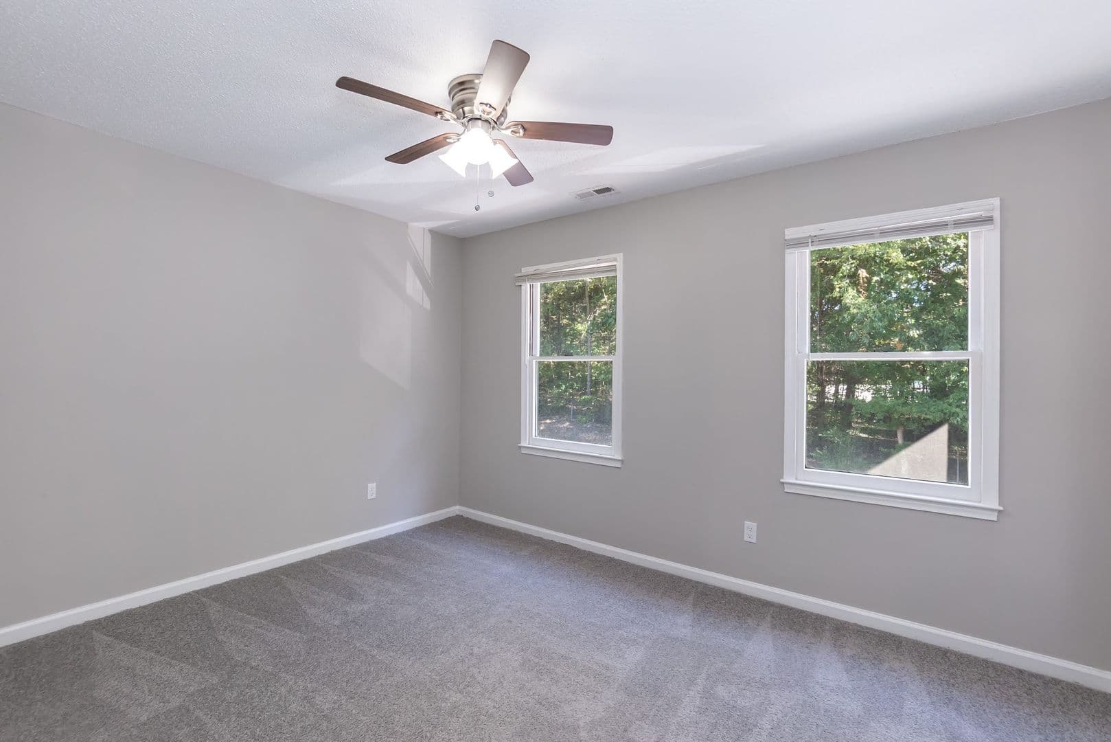 Durham House: 1507 Clermont Rd T-20
