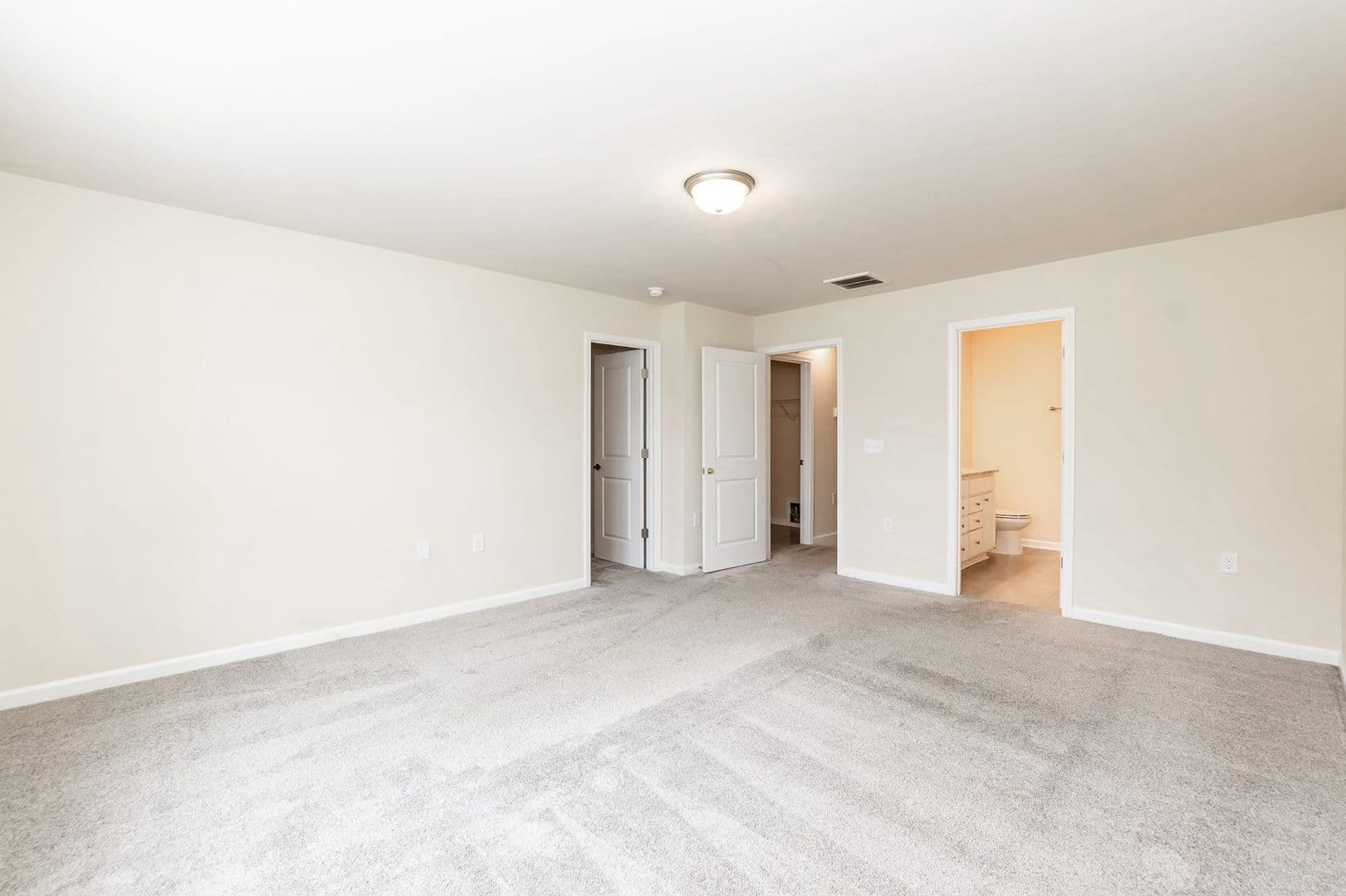 Fuquay Varina House: 807 Trestleview St