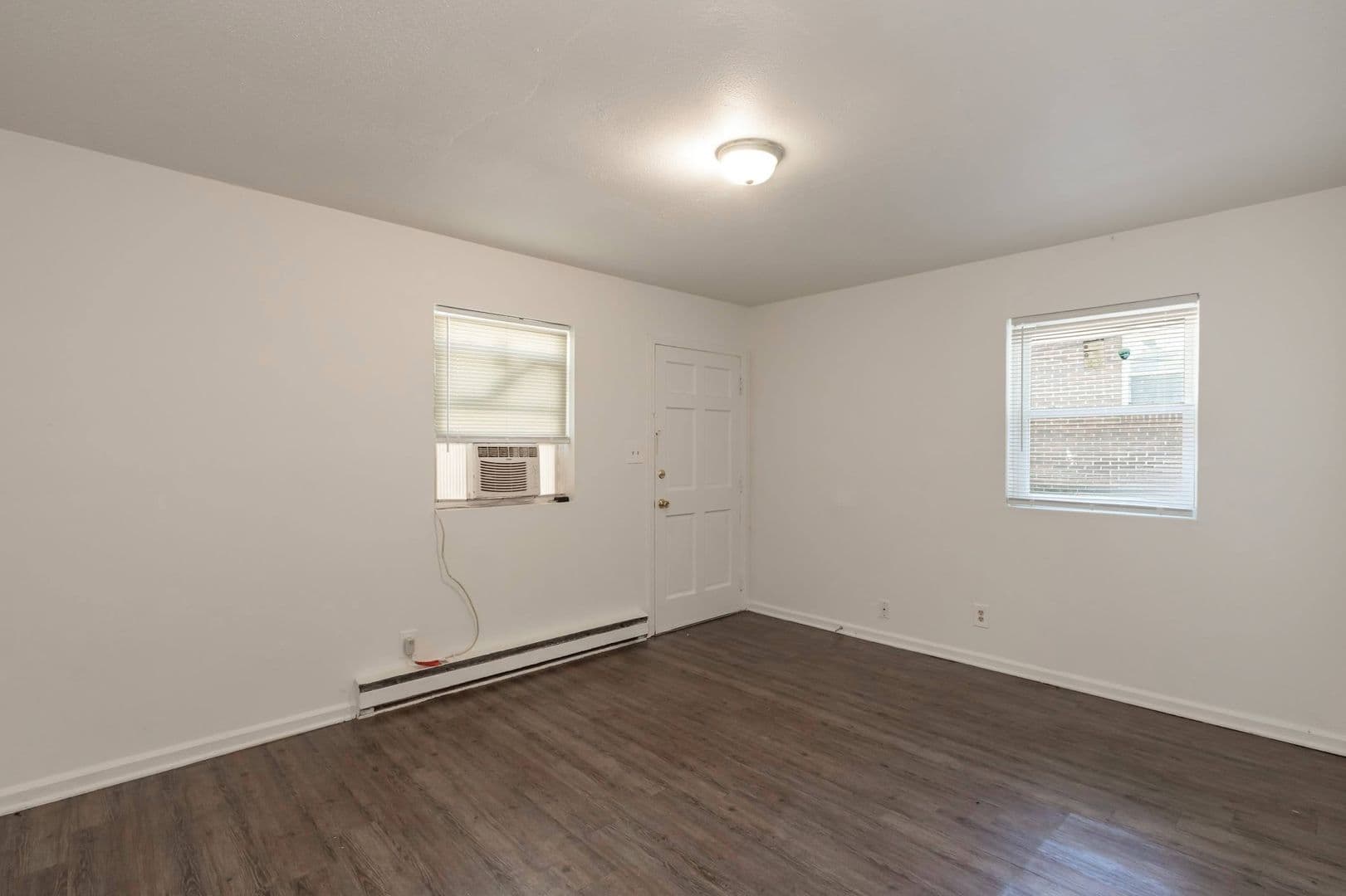 Durham House: 602 A Barton St