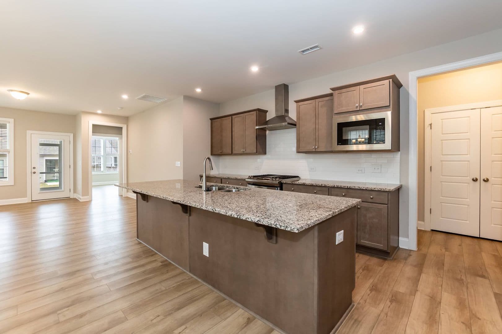 Durham House: 1014 Greatland Rd