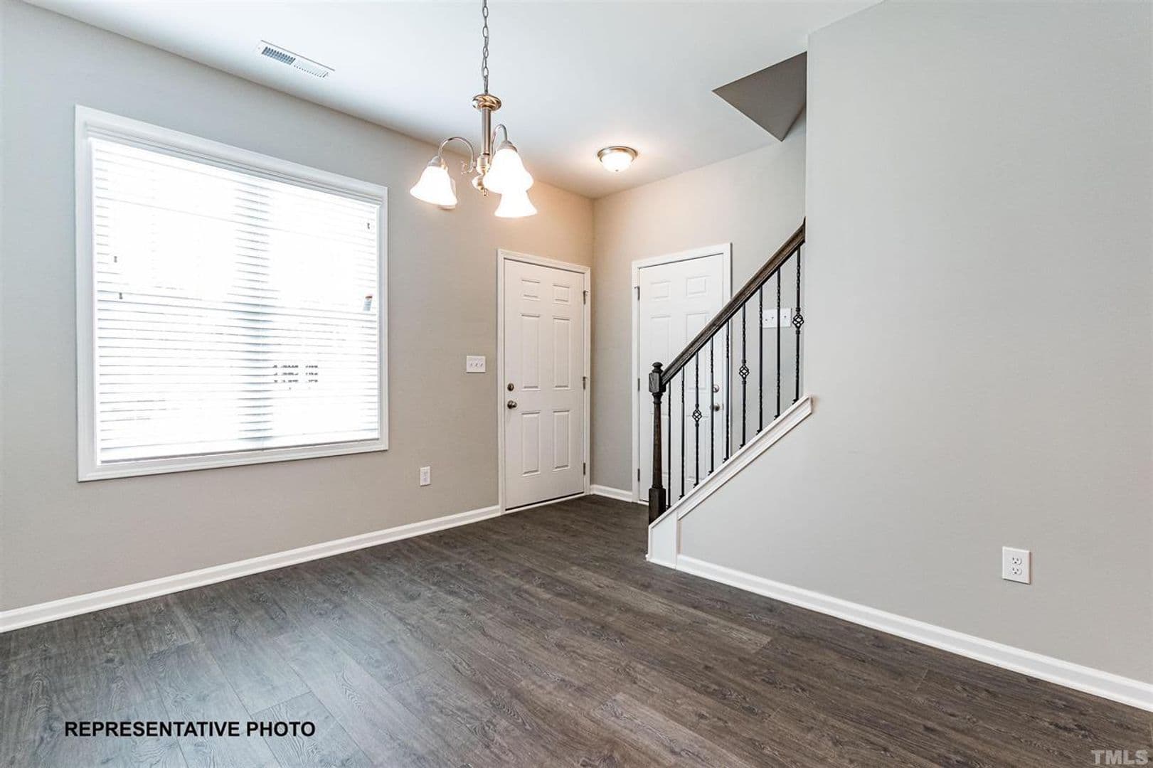 Smithfield House: 304 Sturgeon St