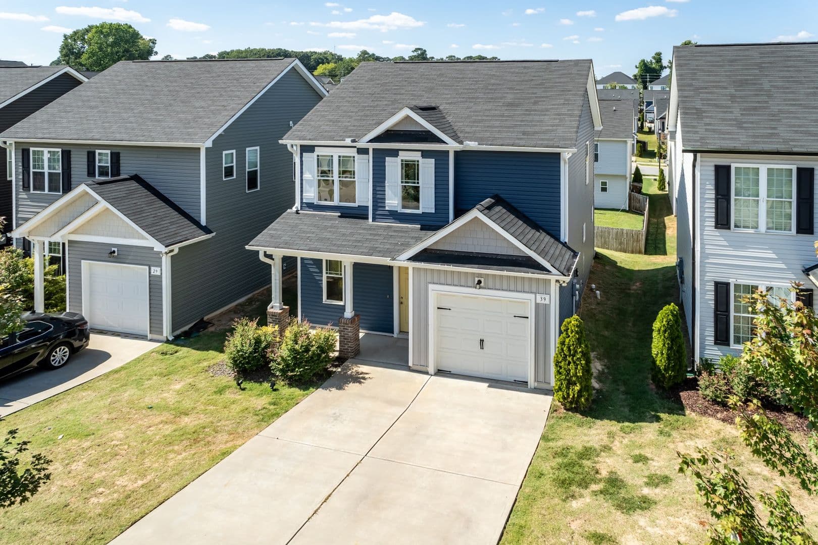 Clayton House: 39 Schoolhouse Way