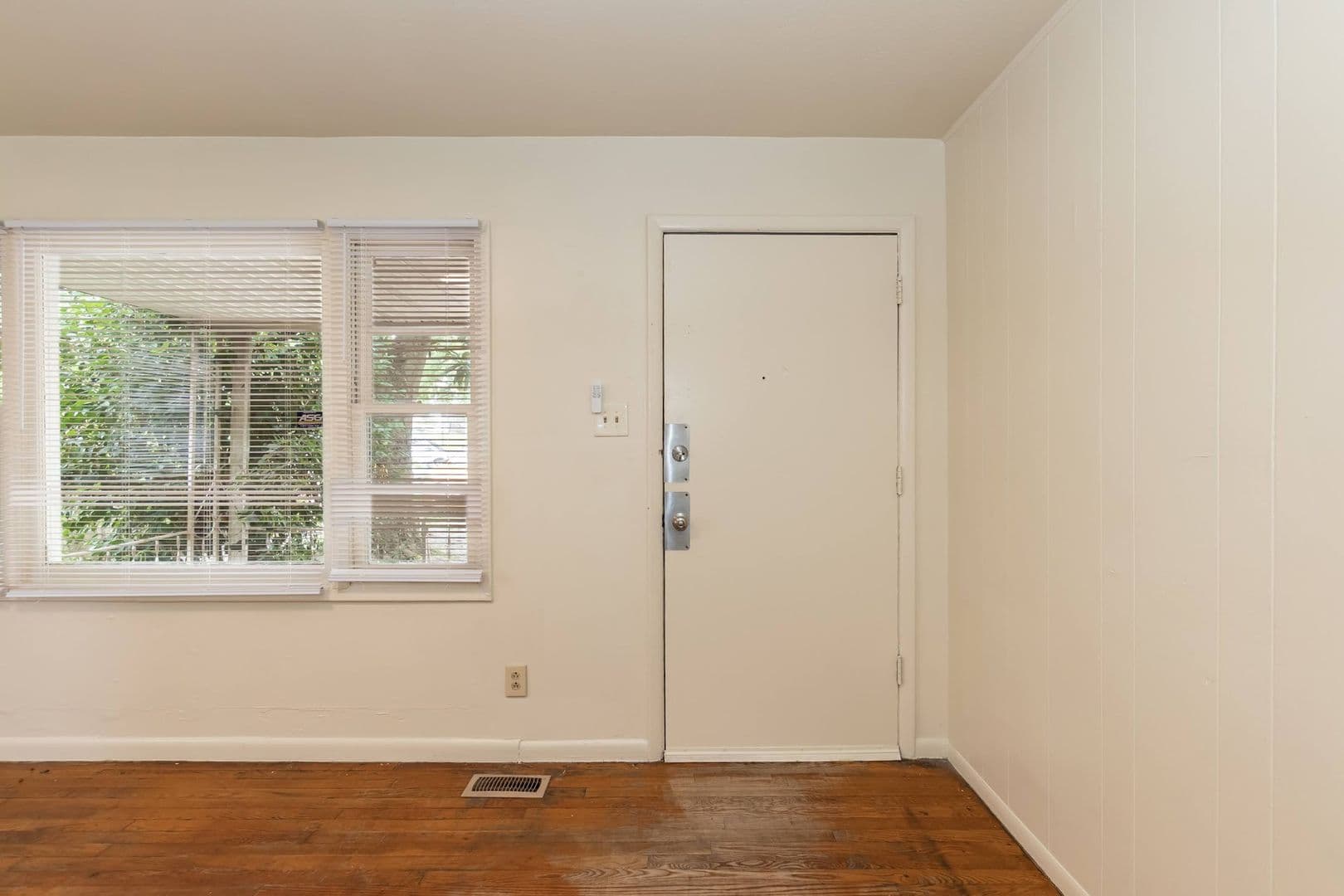 Durham House: 1210 Truman St