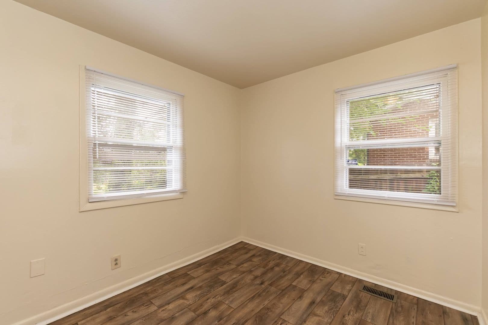 Durham House: 1210 Truman St