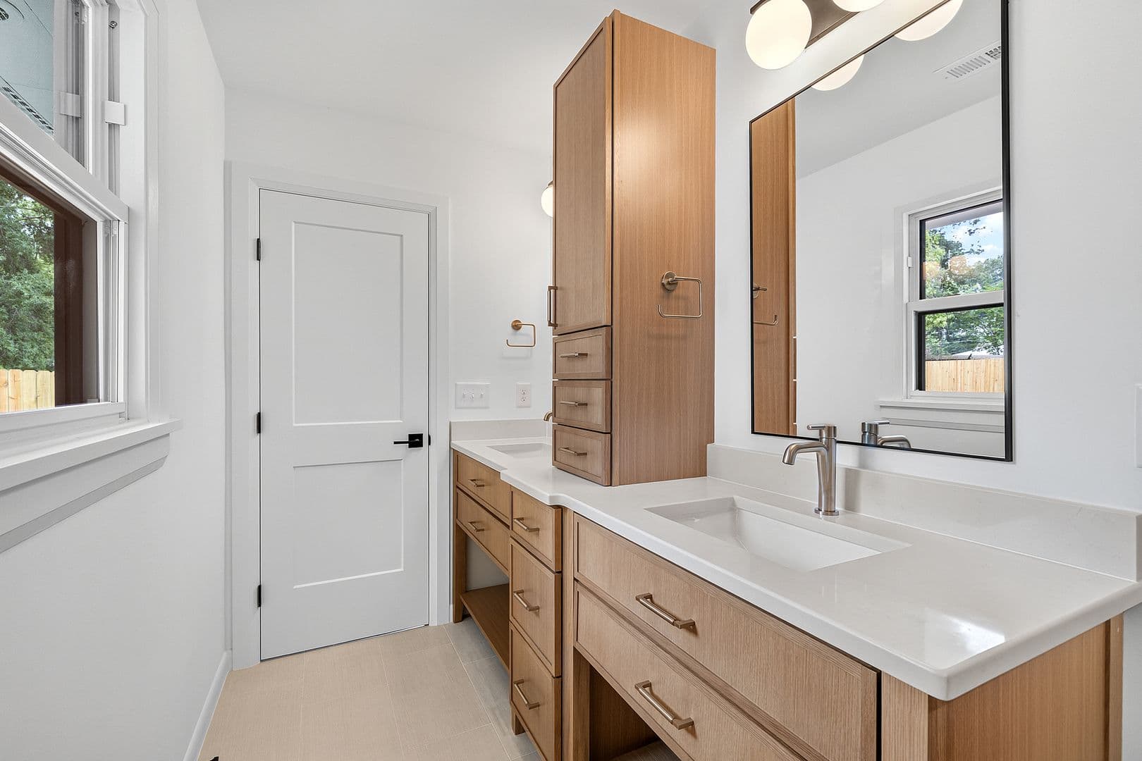 Raleigh House: 420 Peyton St