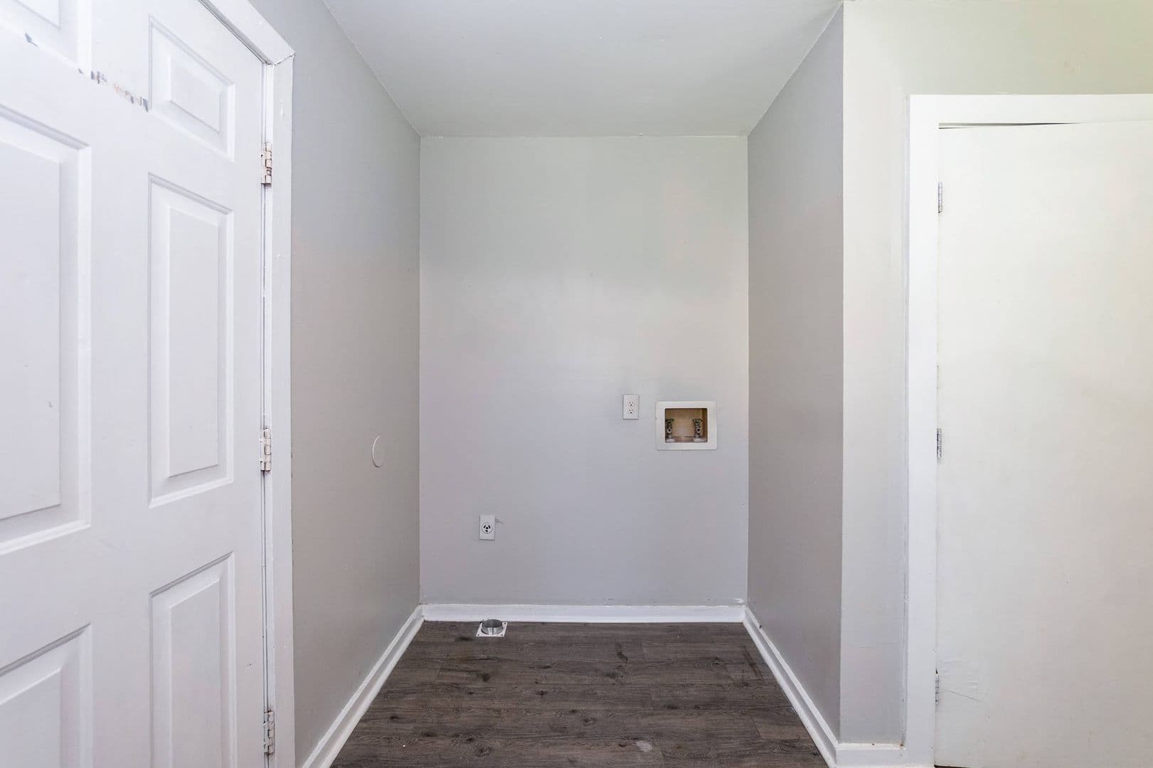 Warrenton House: 110-102 Warrenton Village Dr