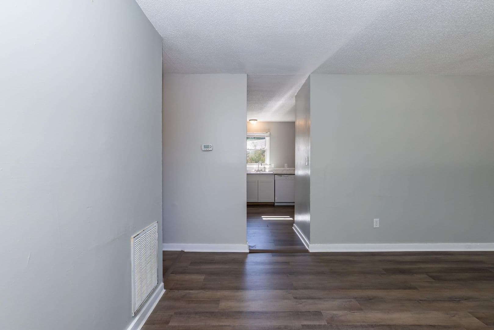 Warrenton House: 103-102 Warrenton Village Dr