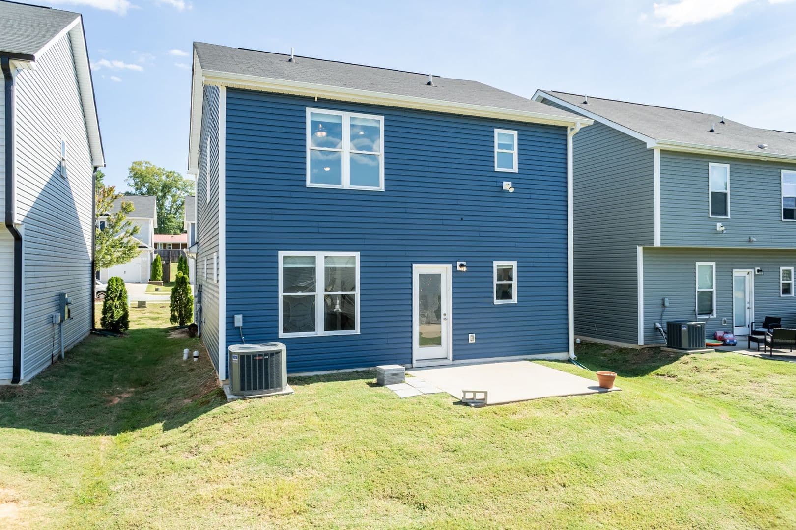Clayton House: 39 Schoolhouse Way
