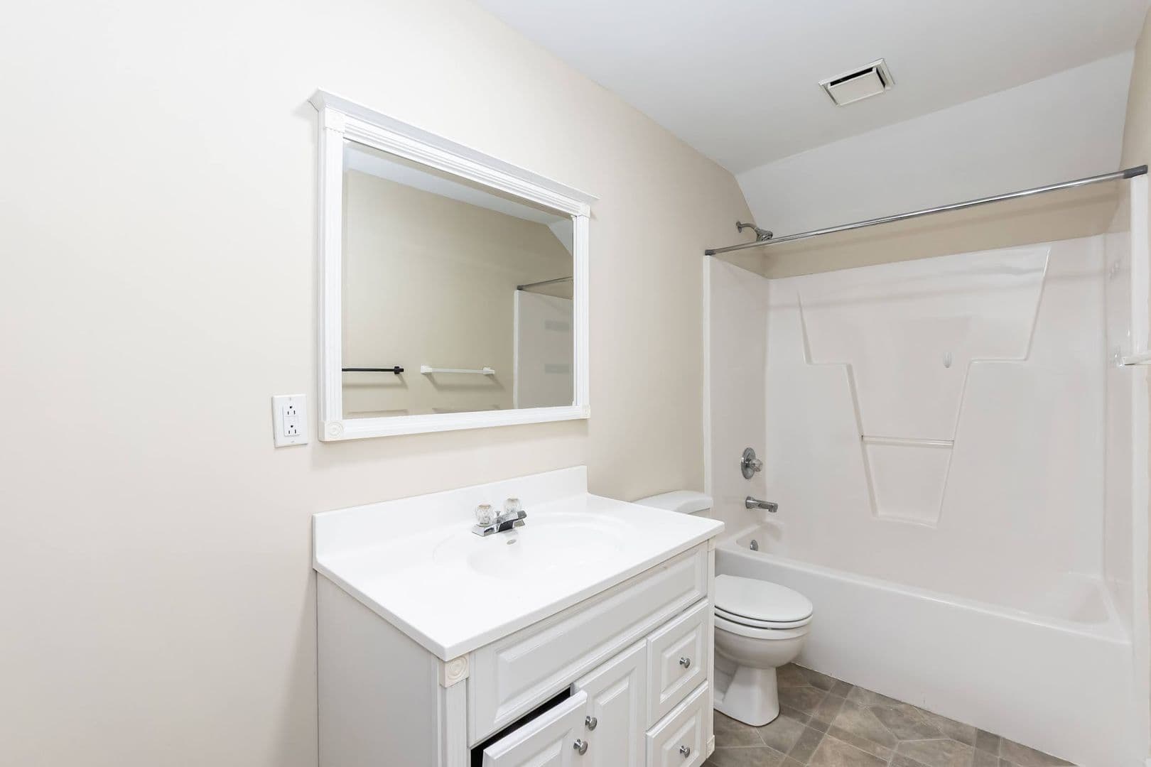 Rolesville House: 108 Allie Bell Ln