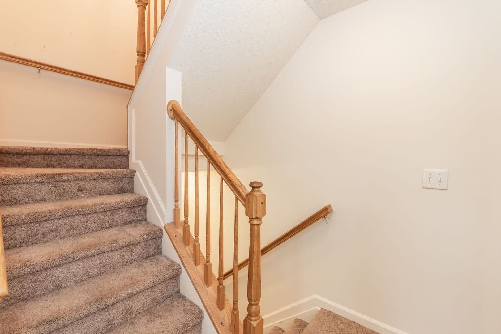 Raleigh House: 8650-112 Neuse Landing Ln