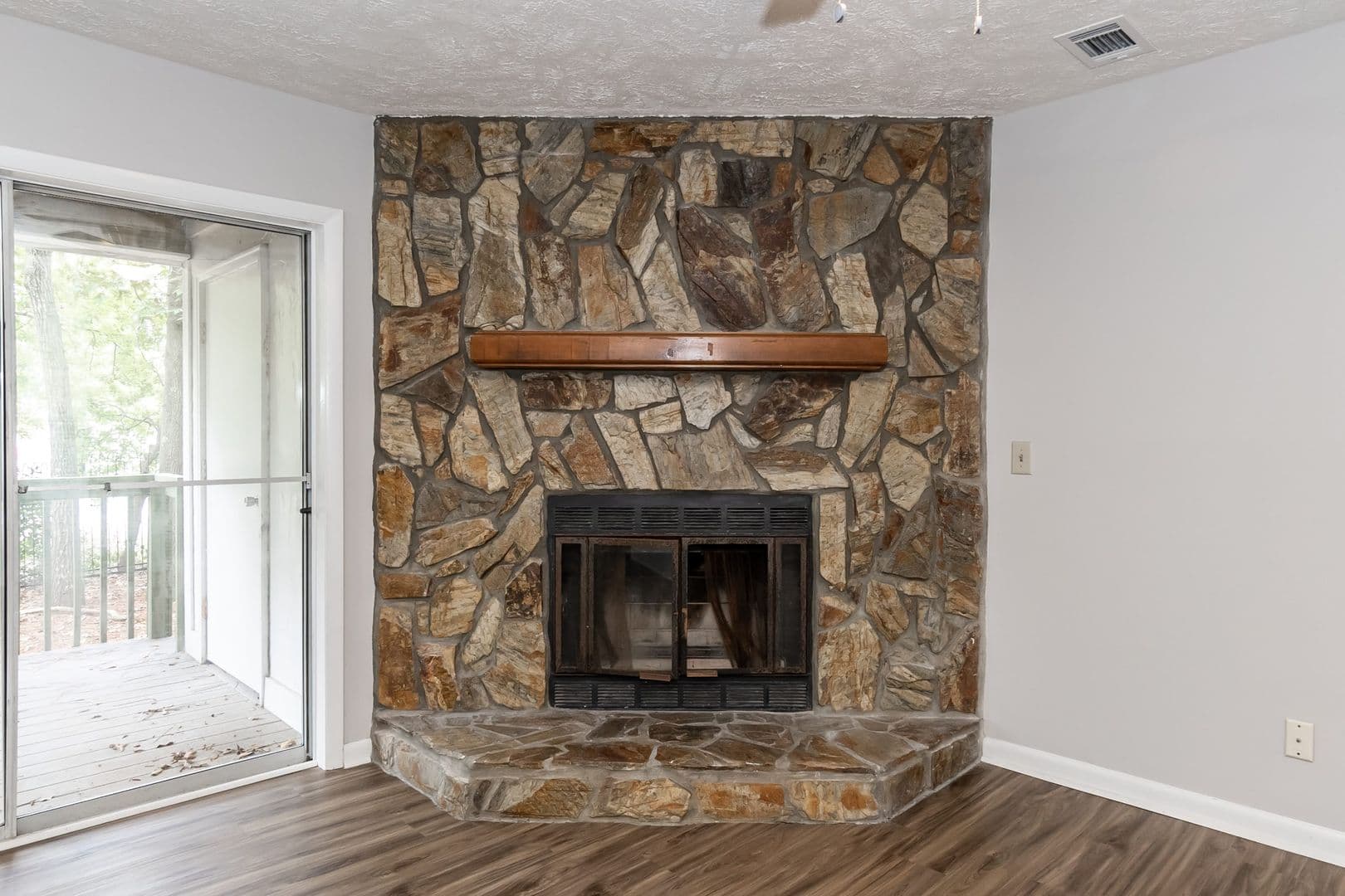 Fayetteville House: 6809 Willowbrook Dr Apt 2