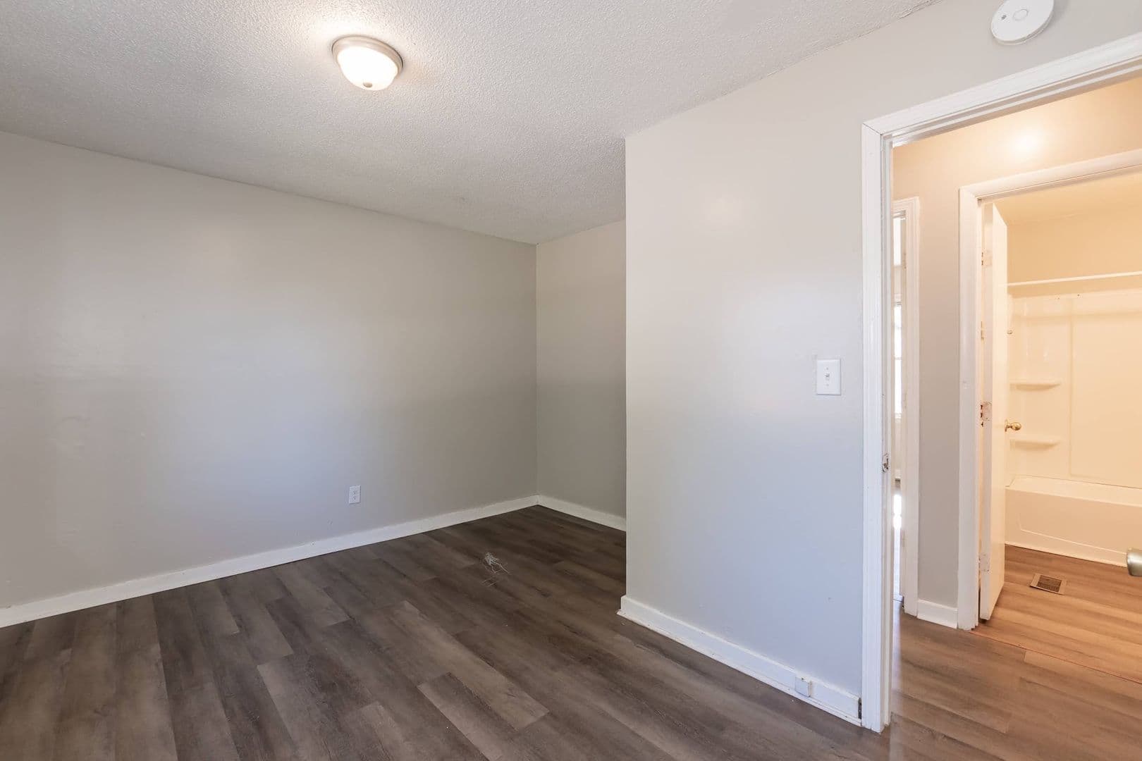 Warrenton House: 103-102 Warrenton Village Dr