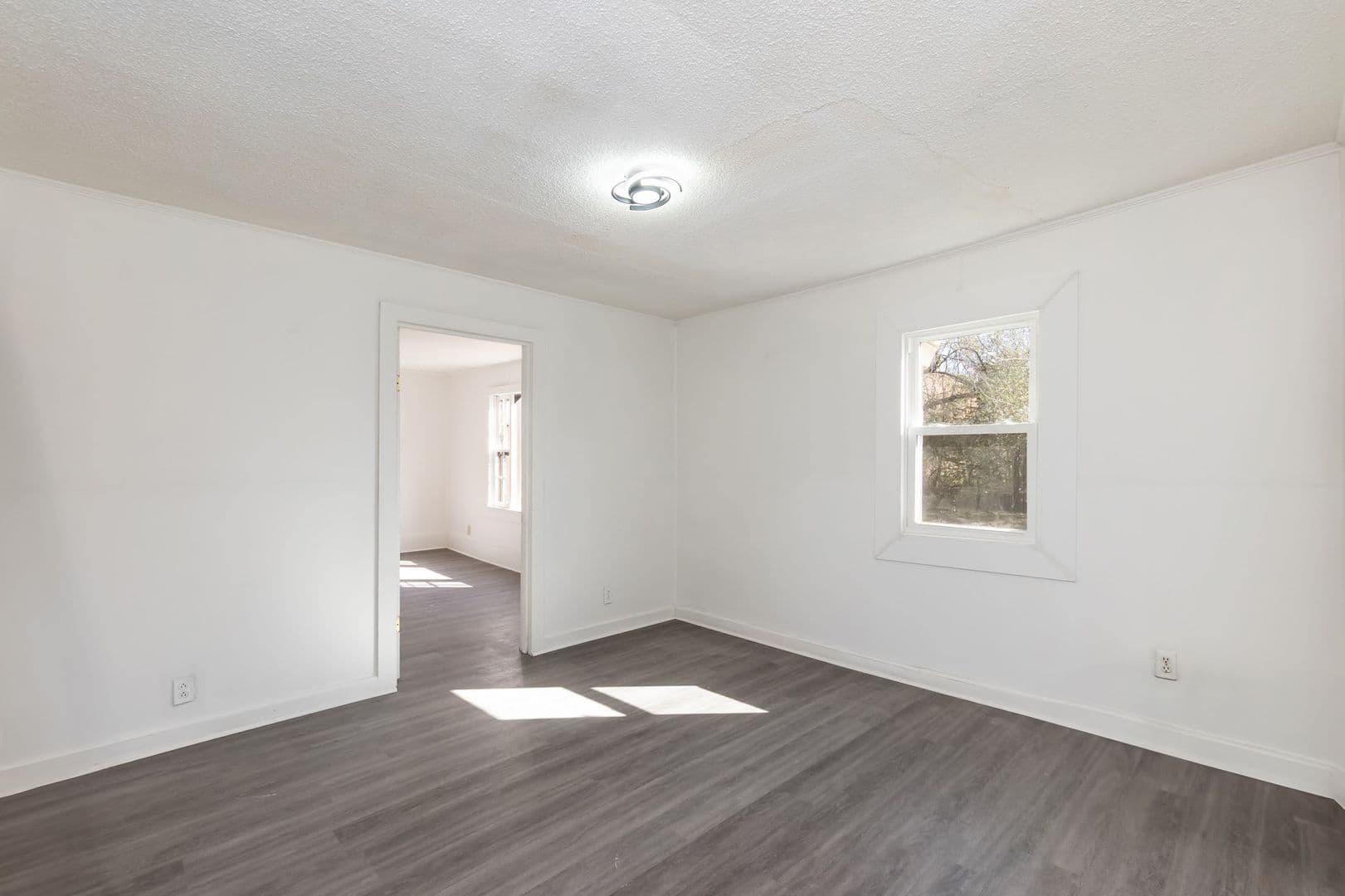 Henderson House: 835A N Beckford Dr