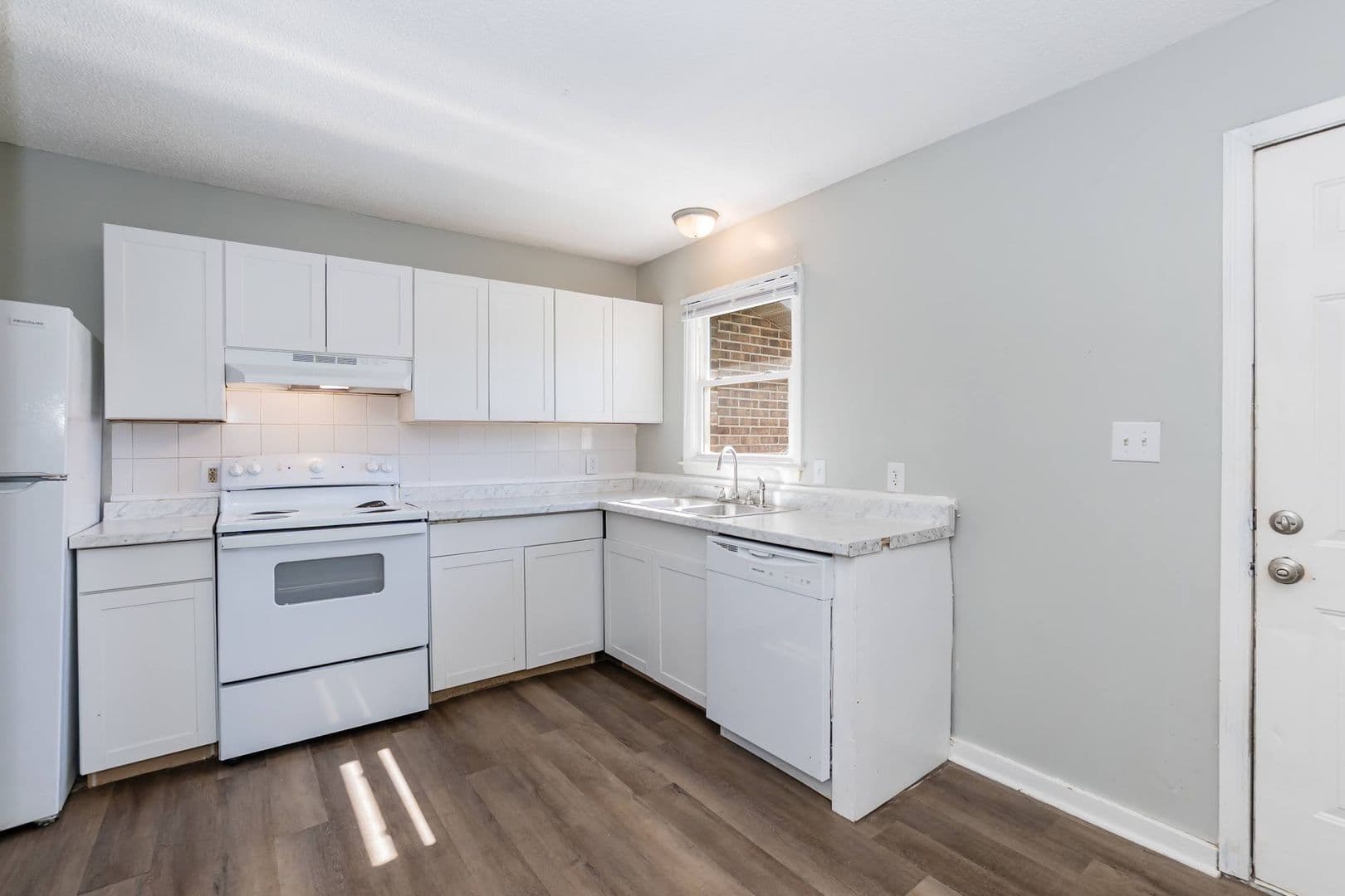 Warrenton House: 103-102 Warrenton Village Dr