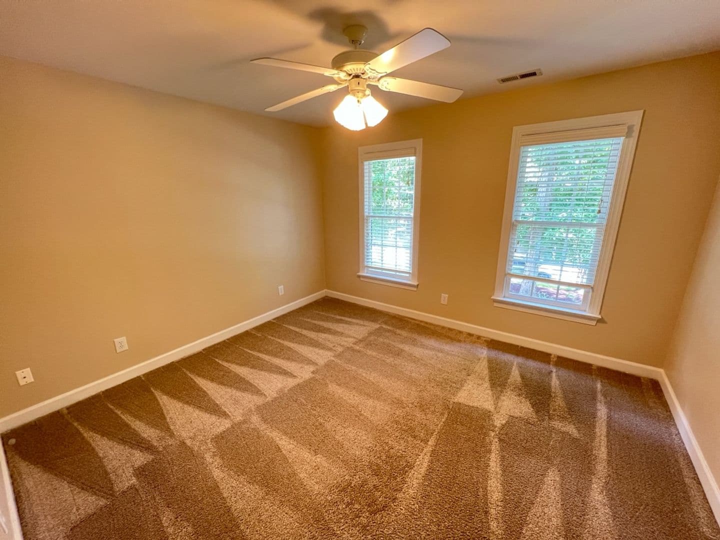Cary House: 121 Barriedale Circle