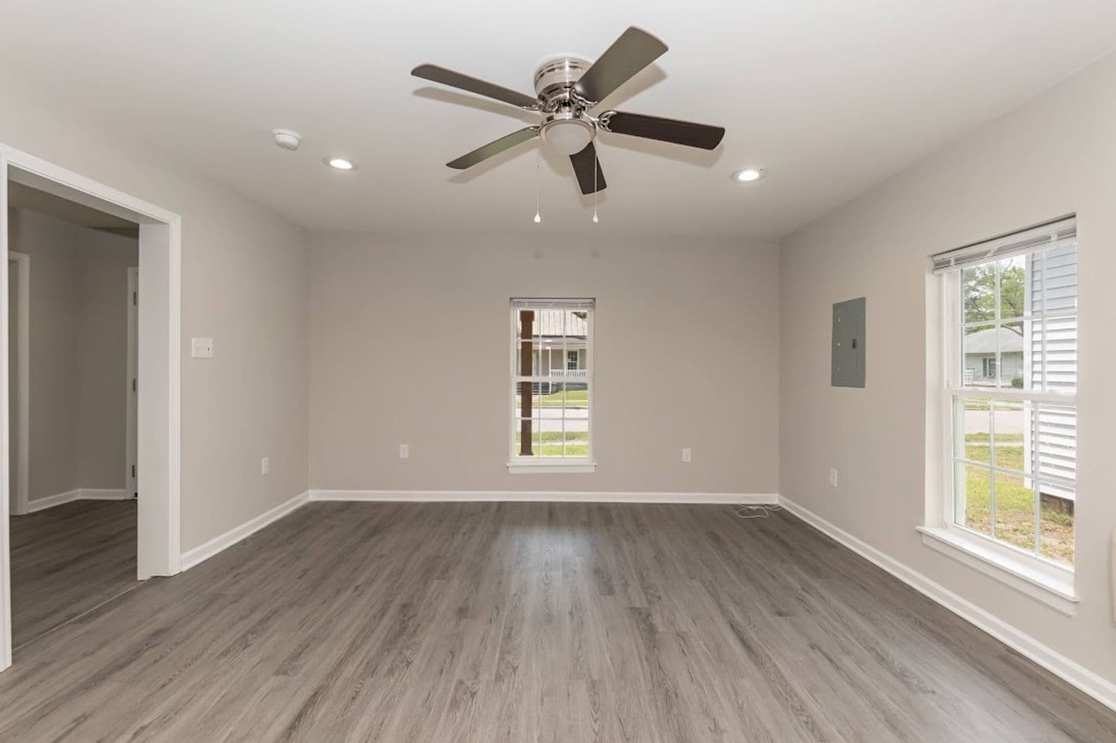 Rocky Mount House: 823 Branch St