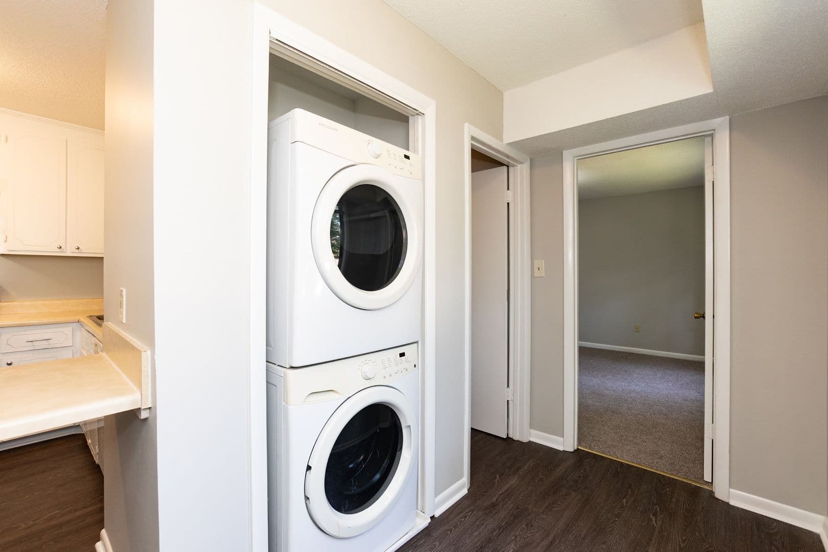 Raleigh Apartment: 2900 Ligon St